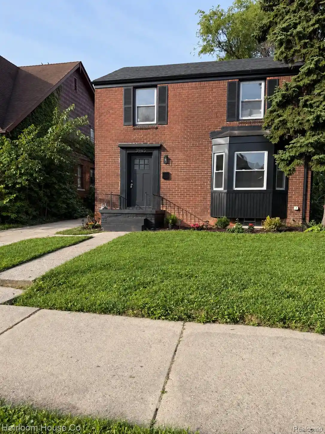 Photo 1 of Single family home for sale at 3945 Devonshire Rd, Detroit, MI 48224 | MLS# 20261079314 | Listing updated on 2026-10-19