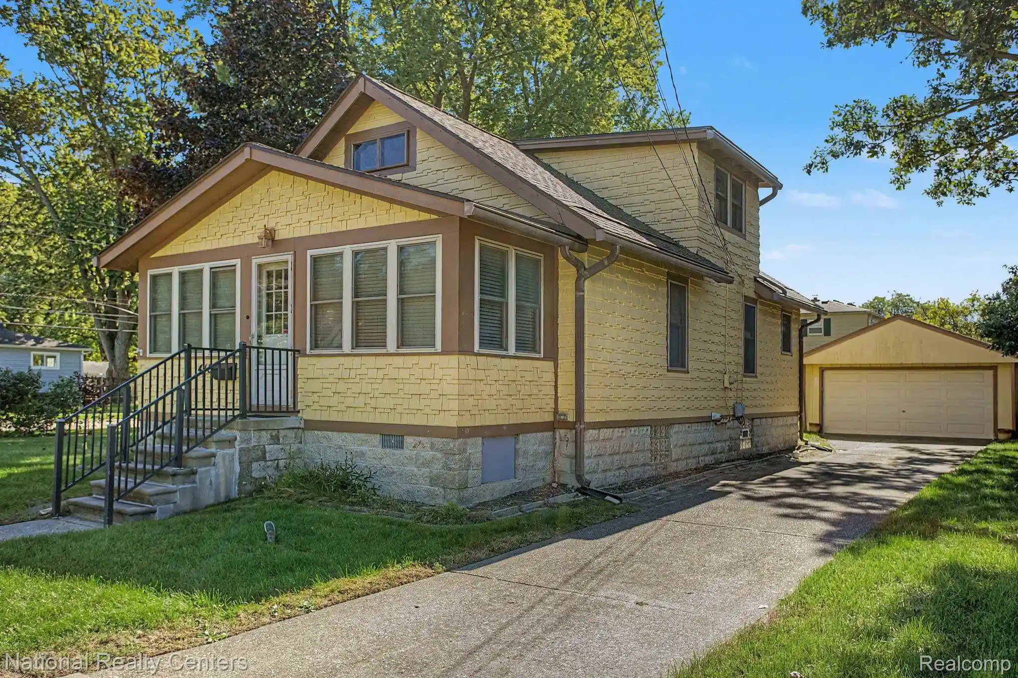 Photo 1 of Single family home for sale at 419 John M Ave, Clawson, MI 48017 | MLS# 20261079334 | Listing updated on 2026-10-02
