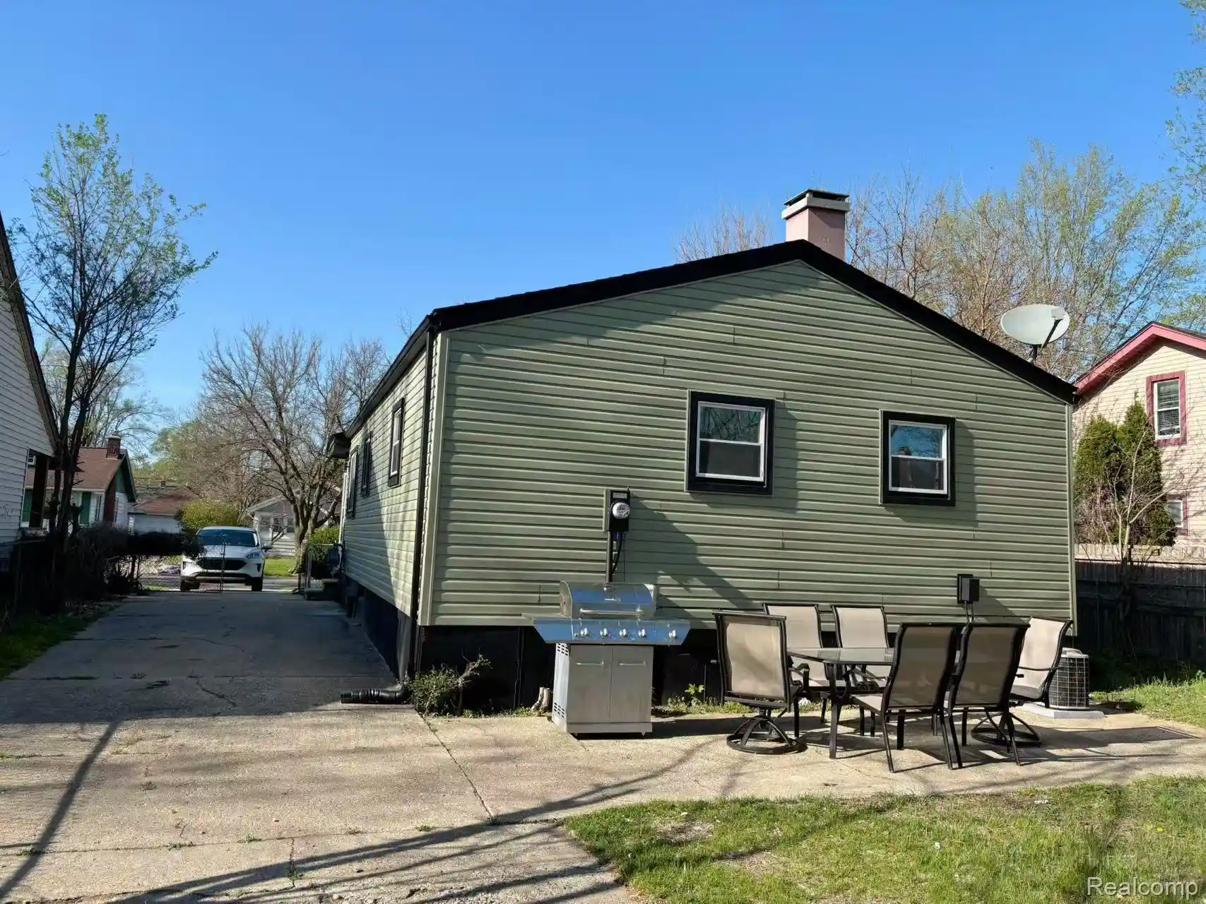 Photo 1 of Single family home for sale at 1567 Leroy St, Ferndale, MI 48220 | MLS# 20261079361 | Listing updated on 2026-10-01