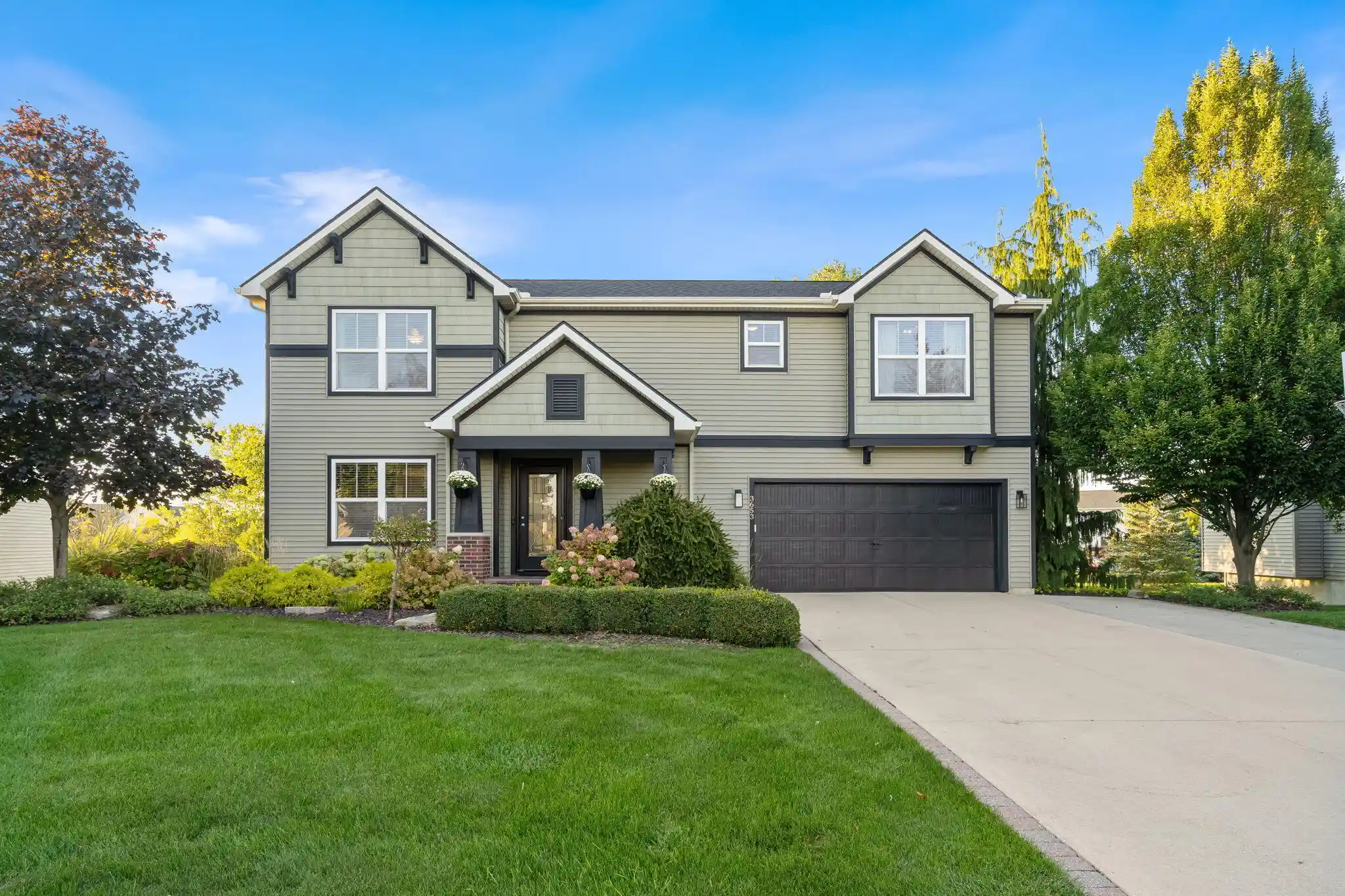 Photo 1 of Single family home for sale at 3653 Sun Ridge Dr, Hudsonville, MI 49426 | MLS# 65026052195 | Listing updated on 2026-10-16
