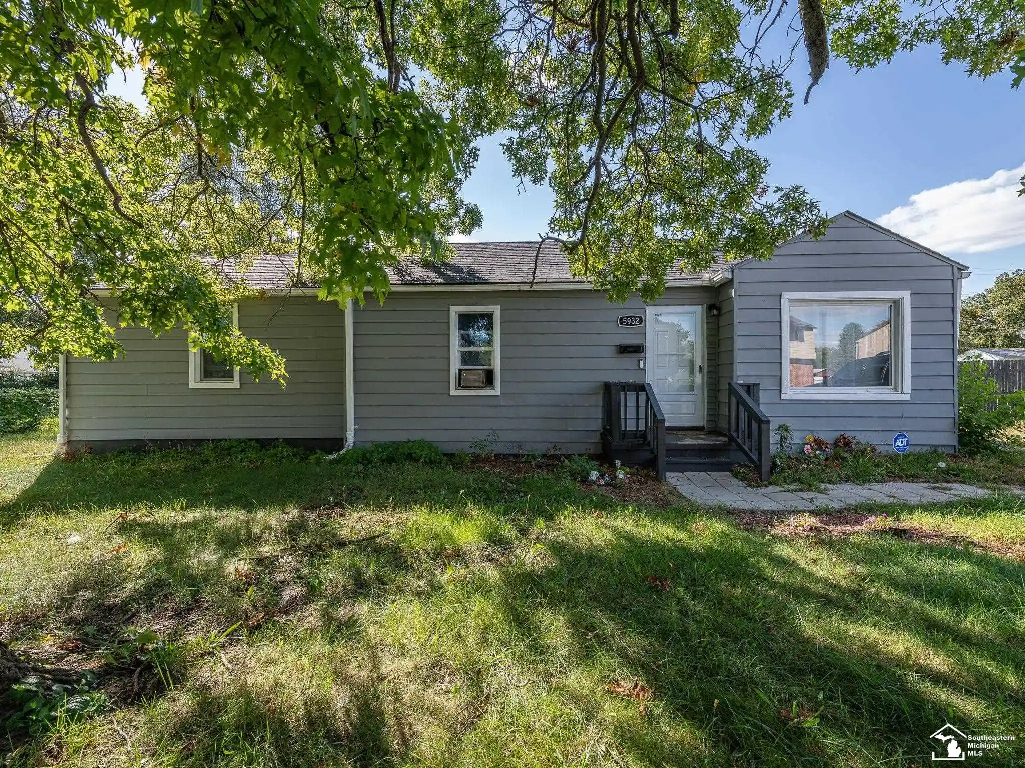 Photo 1 of Single family home for sale at 5932 Colorado St, Romulus, MI 48174 | MLS# 57050223493 | Listing updated on 2026-10-16