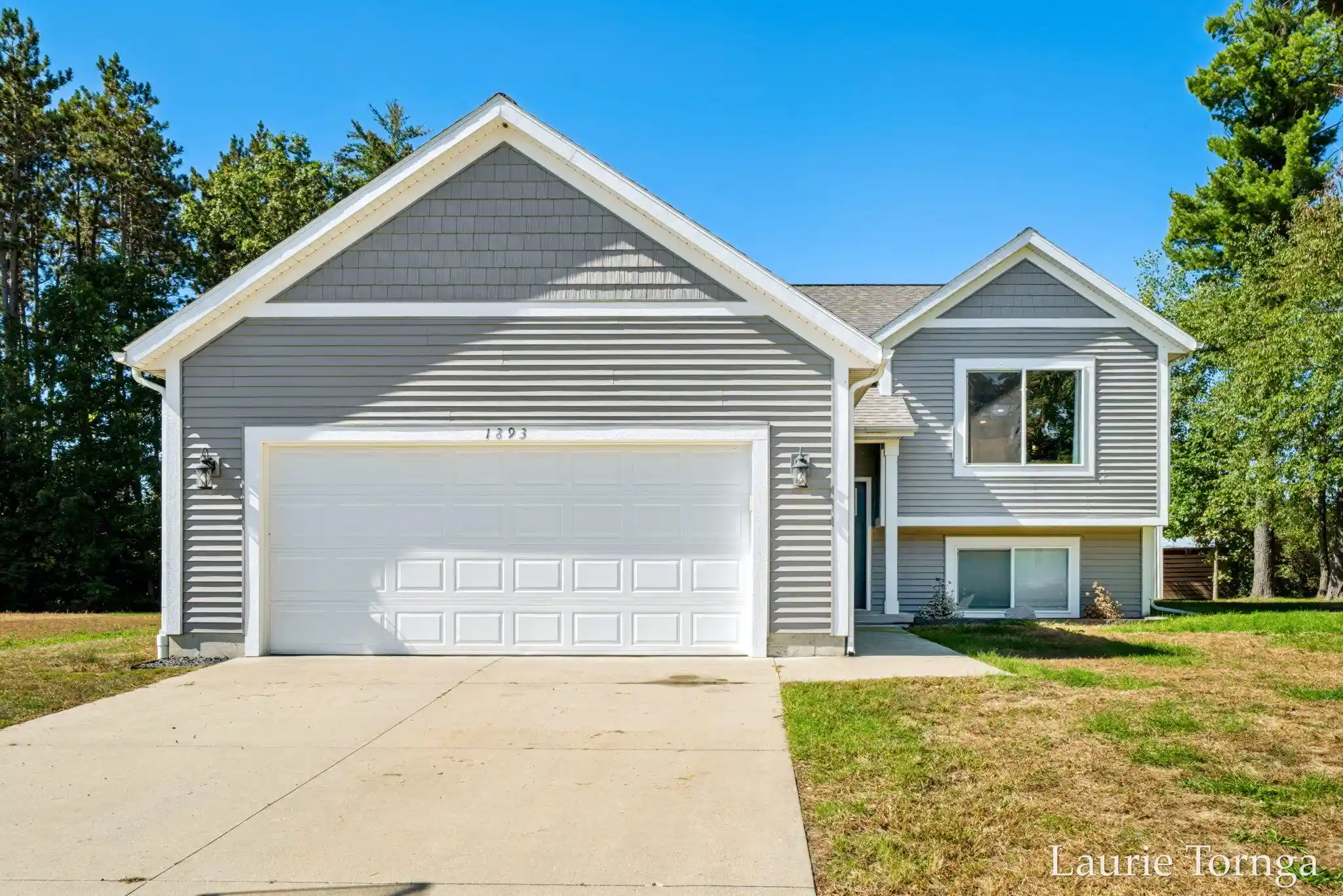 Photo 1 of Single family home for sale at 1893 Pineridge Dr, Hastings, MI 49058 | MLS# 65026052230 | Listing updated on 2026-10-01