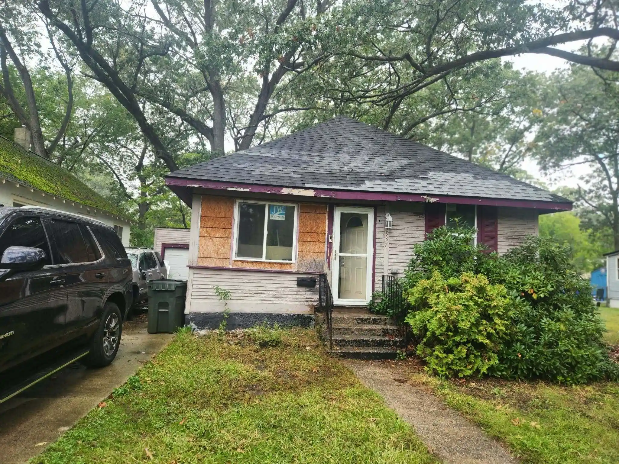 Photo 1 of Single family home for sale at 1937 Superior St, Muskegon, MI 49442 | MLS# 71026052278 | Listing updated on 2026-10-01