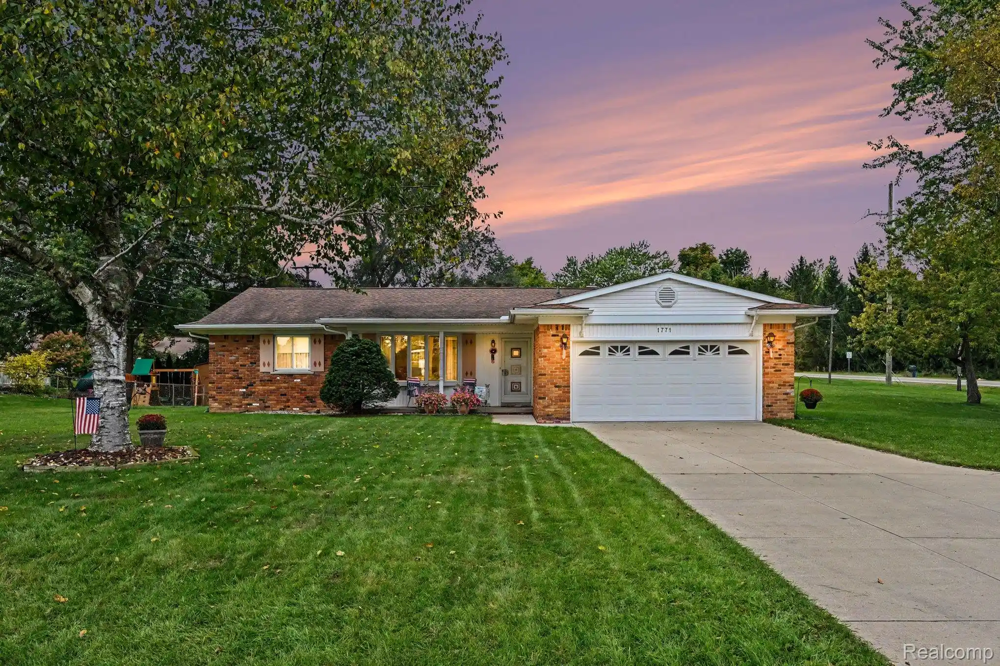 Photo 1 of Single family home for sale at 1771 Pruit Dr, Highland, MI 48356 | MLS# 20261079469 | Listing updated on 2026-10-19