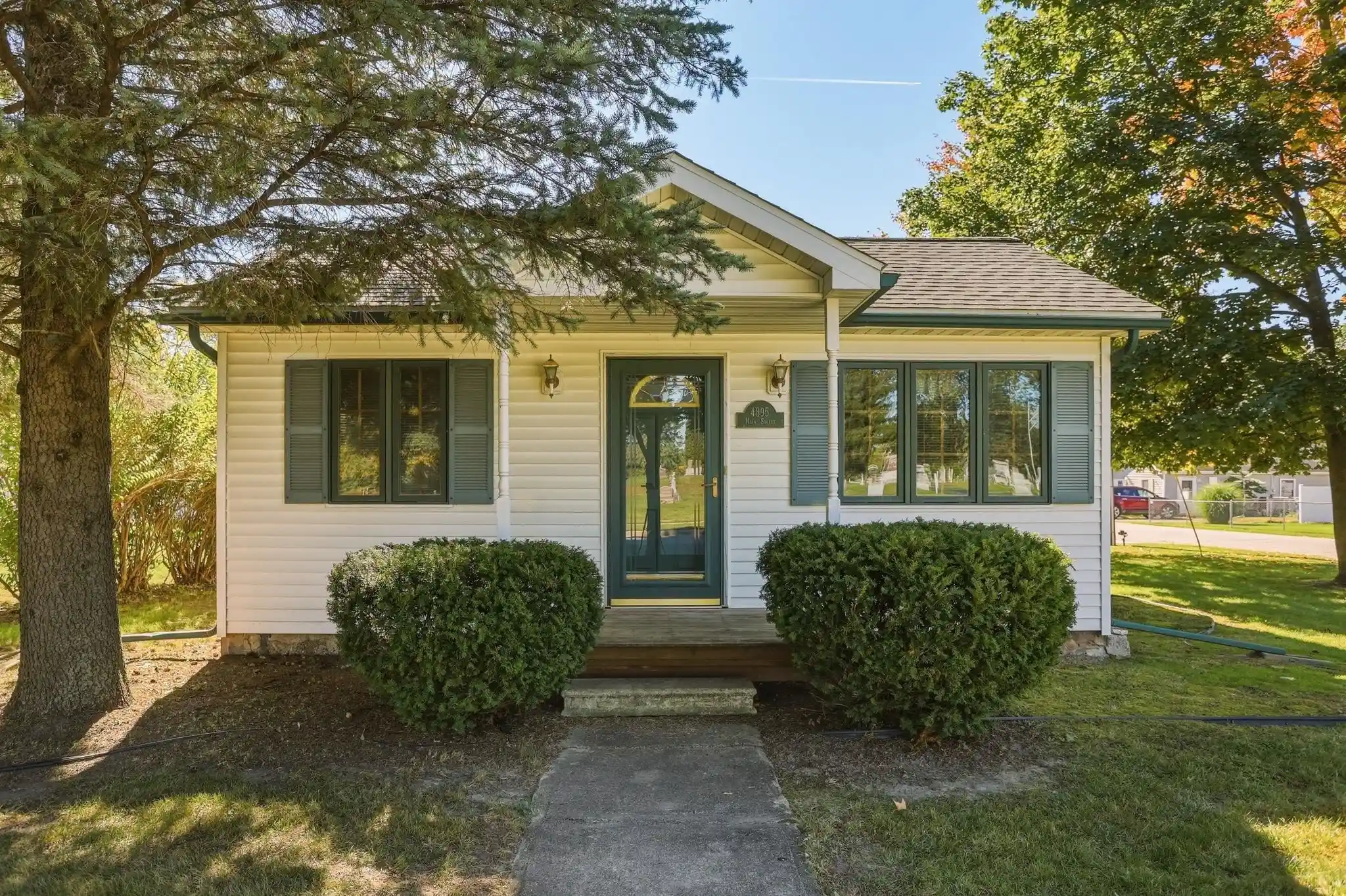 Photo 1 of Sale Pending at 4895 Main St, Millington, MI 48746 | MLS# 5050223571 | Listing updated on 2026-10-15