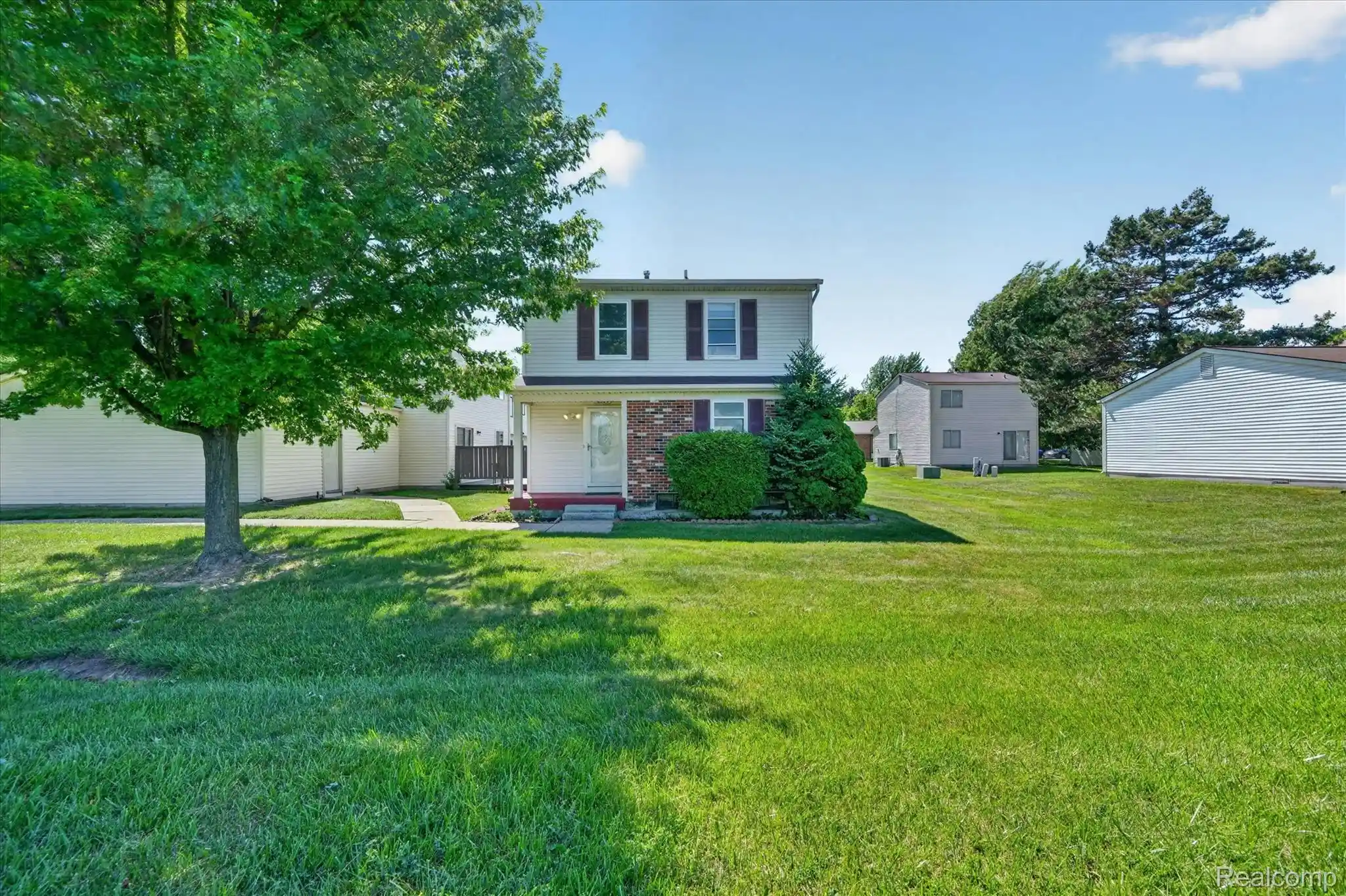 Condo for sale at 2824 Roundtree Dr, Troy, MI 48083 | MLS# 20261079626