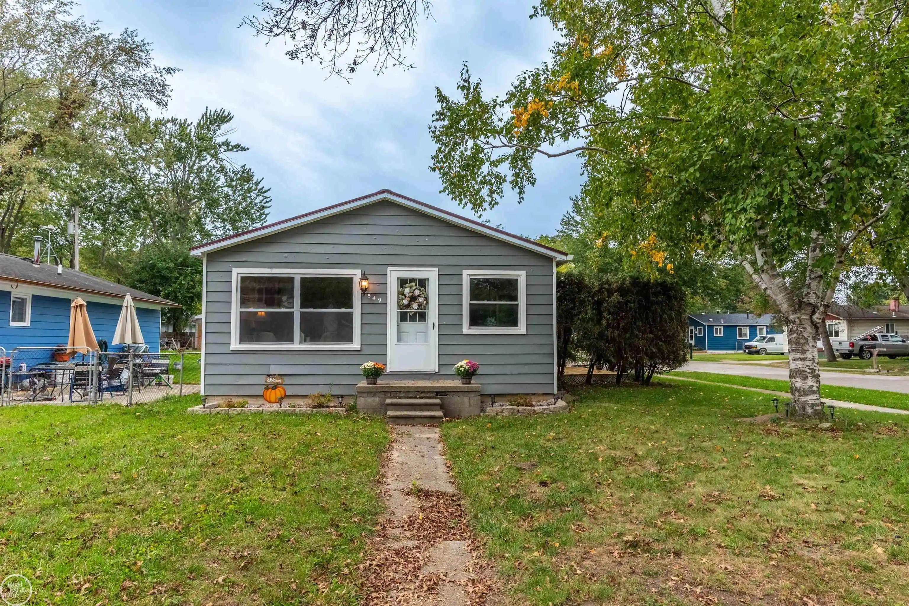 Photo 1 of Single family home for sale at 549 Edwards St, Algonac, MI 48001 | MLS# 58050223601 | Listing updated on 2026-10-16