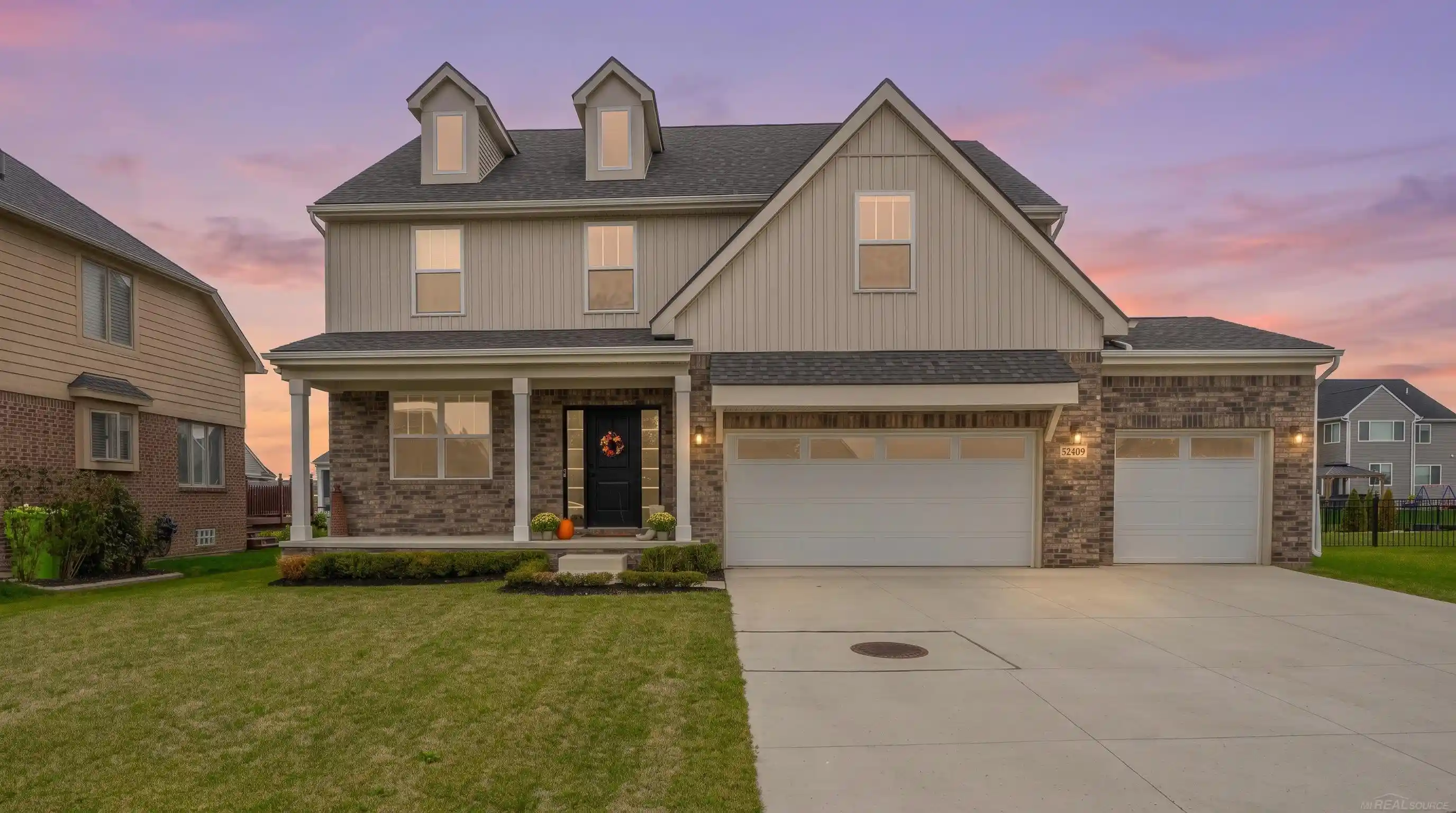 Photo 1 of Single family home for sale at 52409 Monaco Dr, Macomb, MI 48042 | MLS# 58050223628 | Listing updated on 2026-10-15
