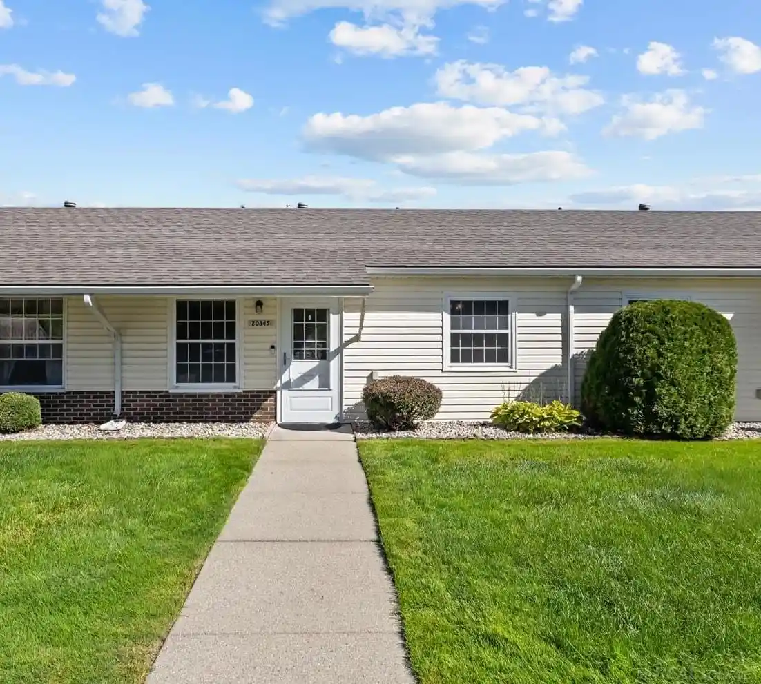 Photo 1 of Condo for sale at 20845 Flora St, Roseville, MI 48066 | MLS# 58050223635 | Listing updated on 2026-10-02