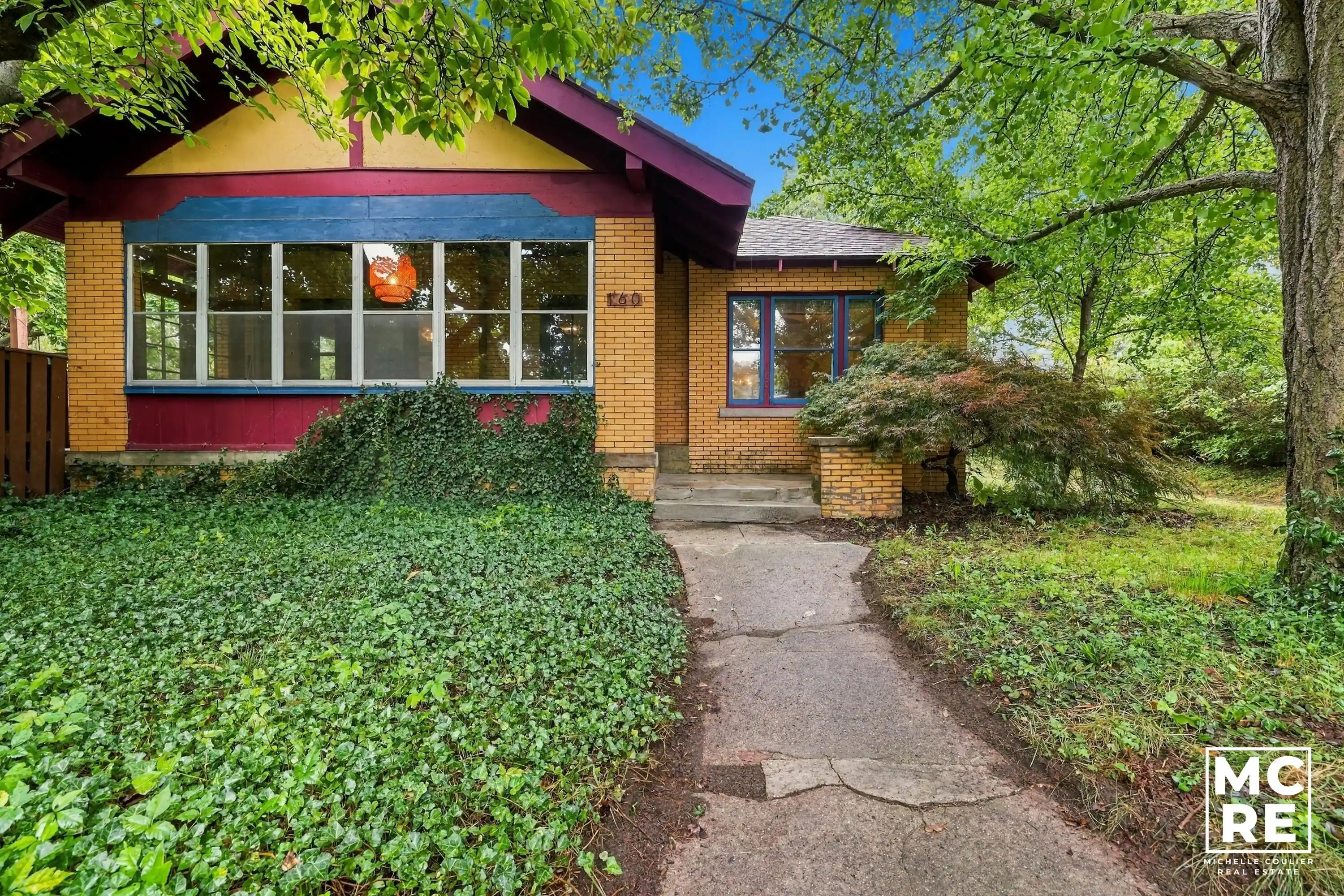 Photo 1 of Sale Pending at 160 Burr Oak St Ne, Grand Rapids, MI 49505 | MLS# 65026052501 | Listing updated on 2026-10-23