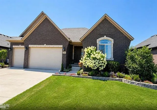 Photo 1 of Single family home for sale at 56387 Scotland Dr, Macomb, MI 48042 | MLS# 58050223663 | Listing updated on 2026-10-29