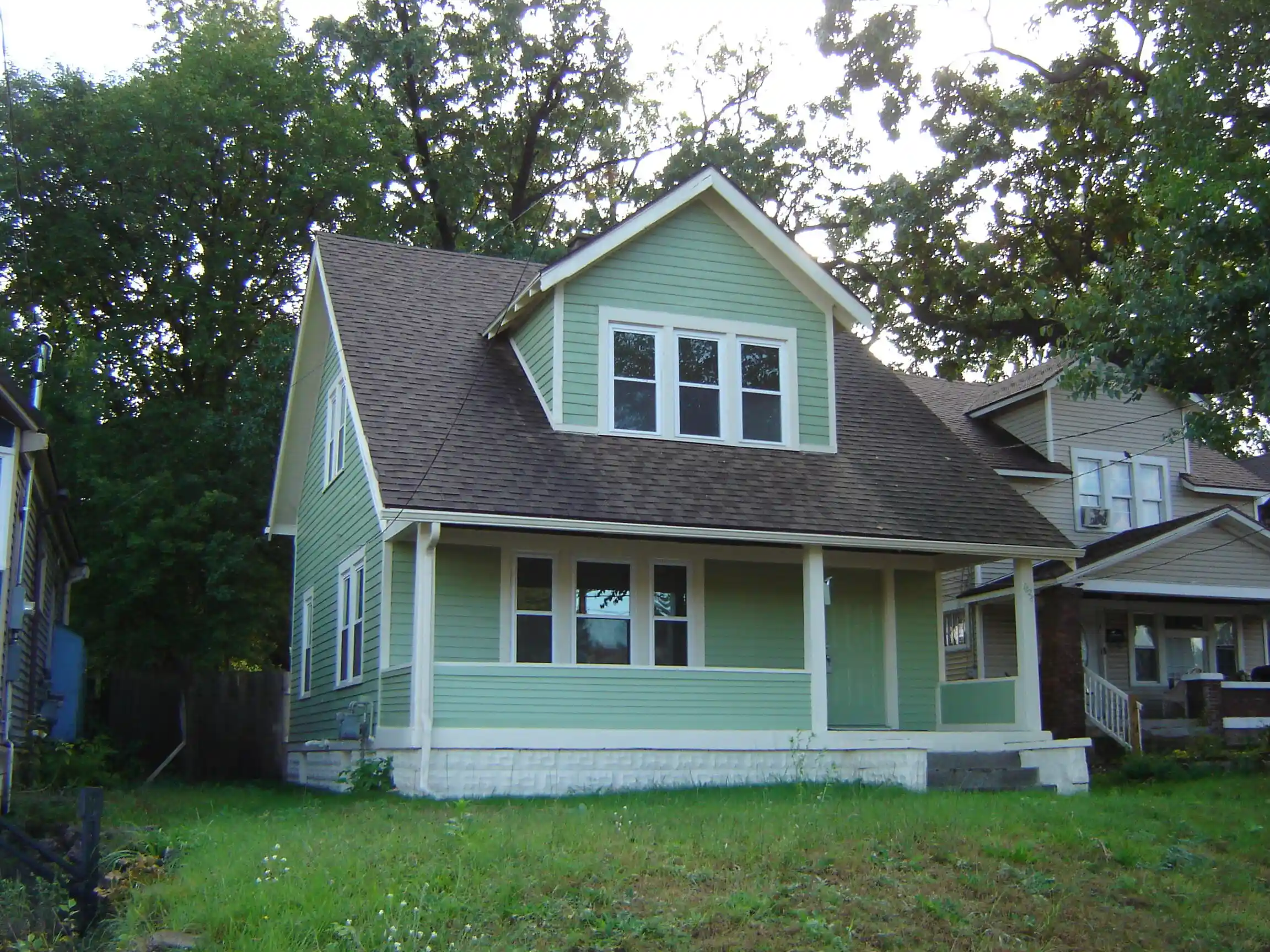Photo 1 of Single family home for sale at 1628 Kalamazoo Ave Se, Grand Rapids, MI 49507 | MLS# 65026052667 | Listing updated on 2026-10-30