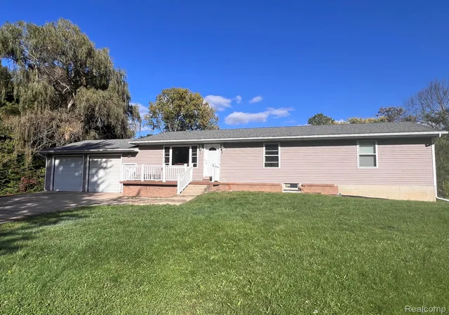 Photo 1 of Single family home for sale at 4660 E Lansing Rd, Bancroft, MI 48414 | MLS# 20261080027 | Listing updated on 2026-10-29
