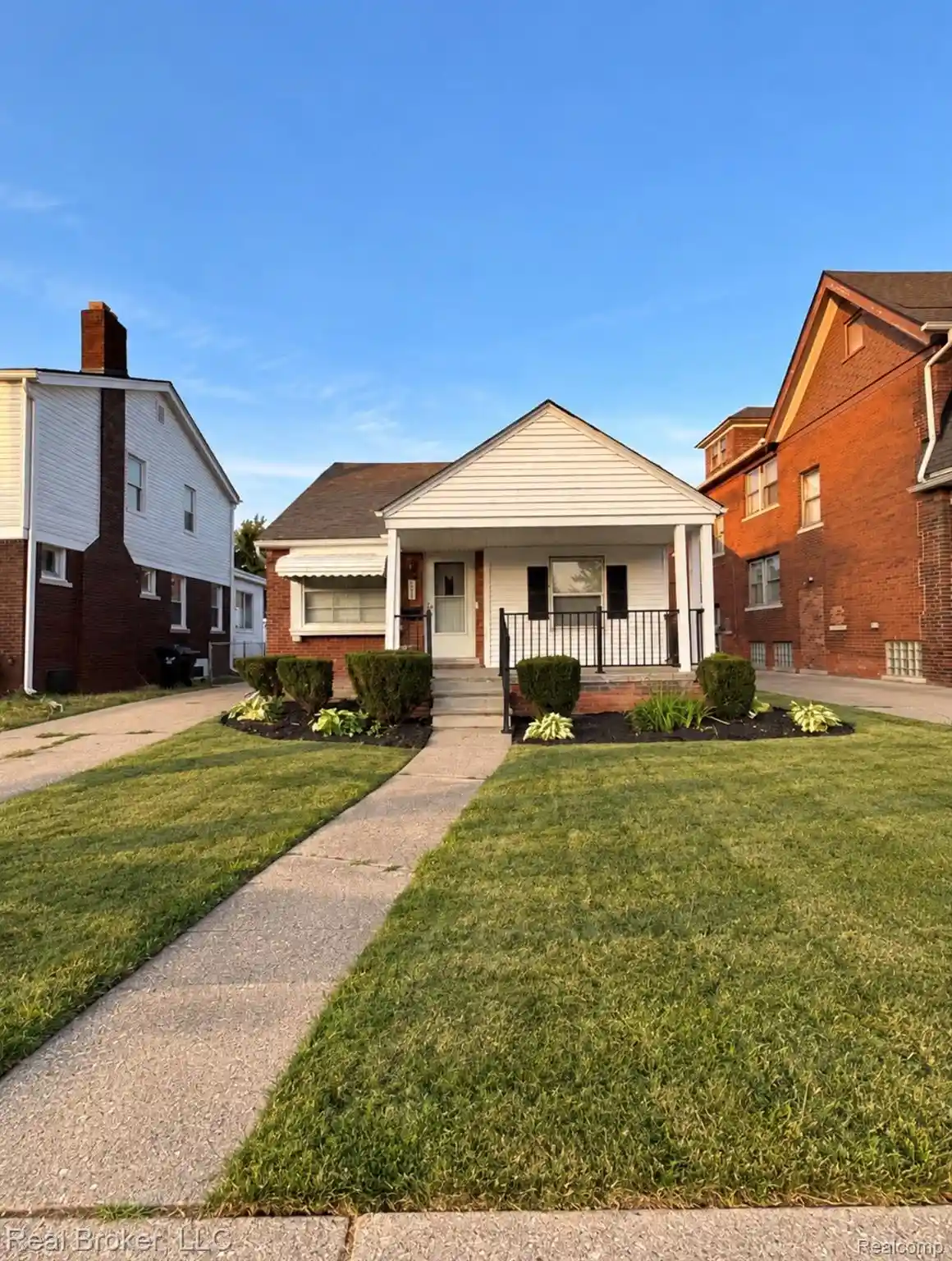 Photo 1 of Single family home for sale at 3640 Devonshire Rd, Detroit, MI 48224 | MLS# 20261080042 | Listing updated on 2026-10-24
