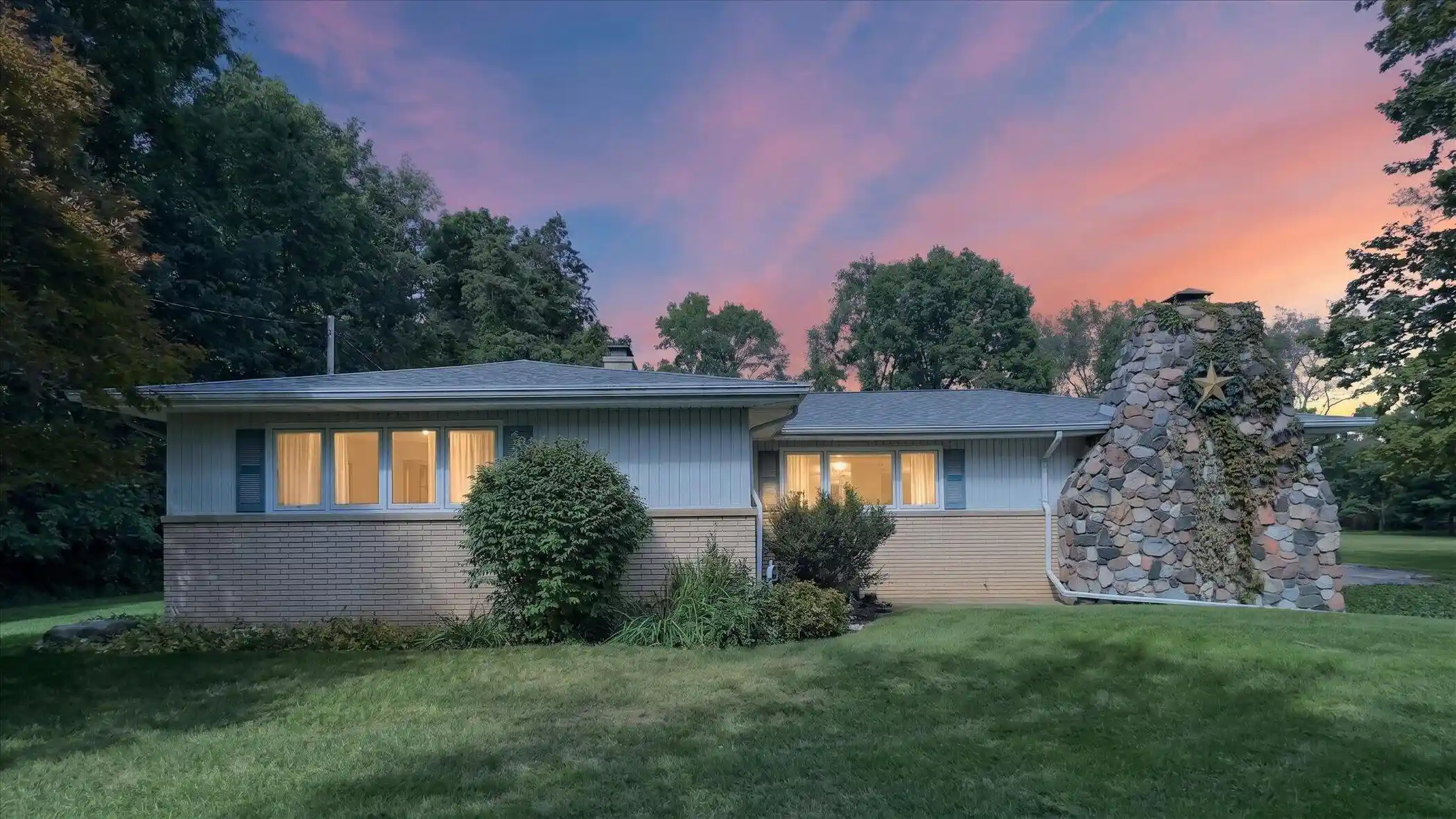 Photo 1 of Single family home for sale at 29728 Redfield St, Niles, MI 49120 | MLS# 69026052743 | Listing updated on 2026-10-30