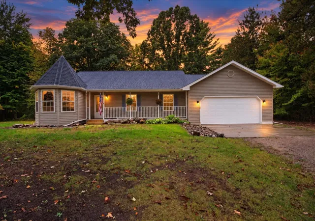 Single family home for sale at 4325 W Tyler Rd, Alma, MI 48801 | MLS# 79080074198