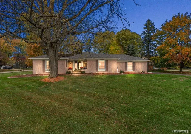 Single family home for sale at 31192 Sunset Ct, Beverly Hills, MI 48025 | MLS# 20261080436