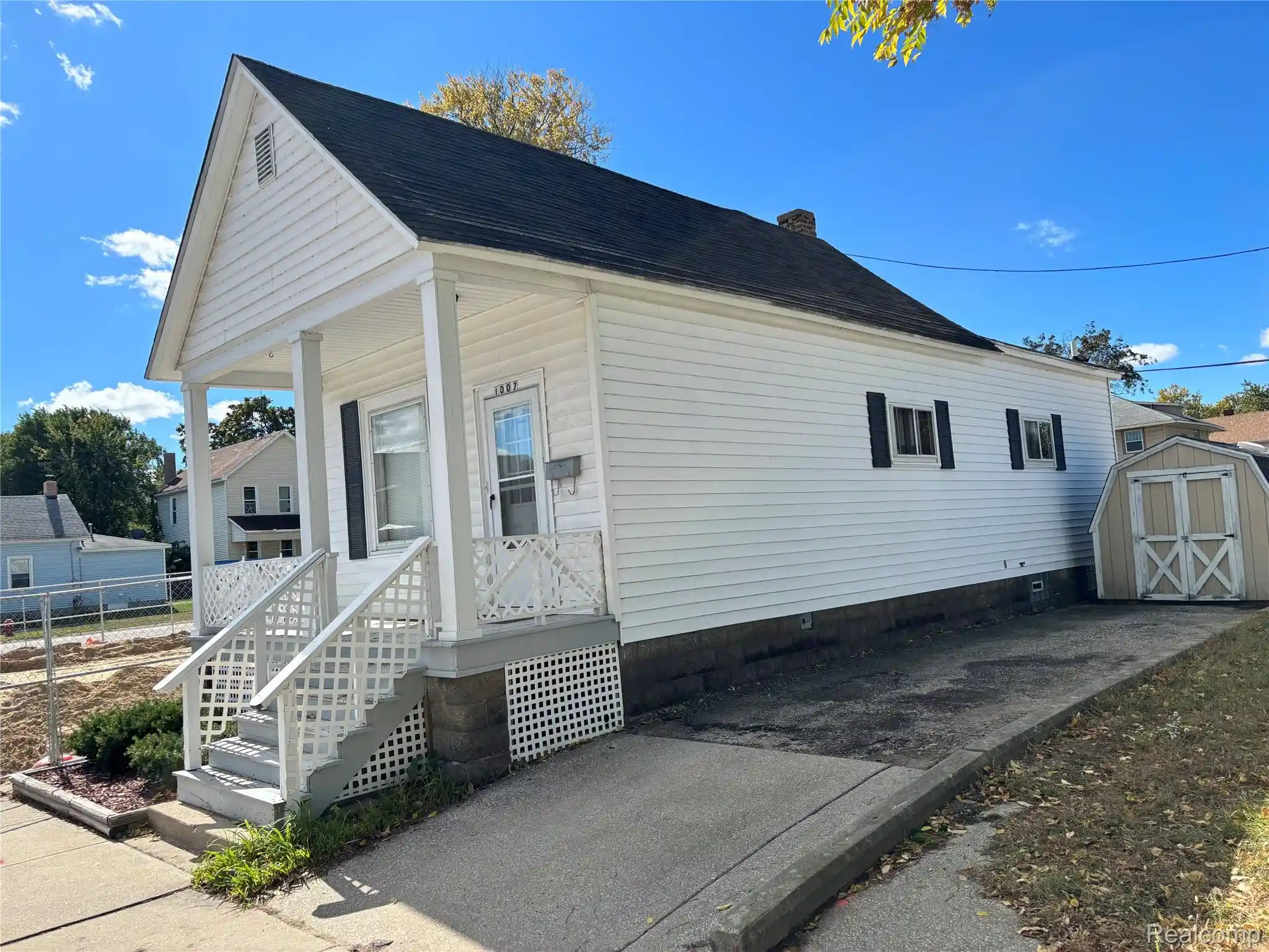 Photo 1 of Single family home for sale at 1007 Erie St, Port Huron, MI 48060 | MLS# 20261080584 | Listing updated on 2026-10-17