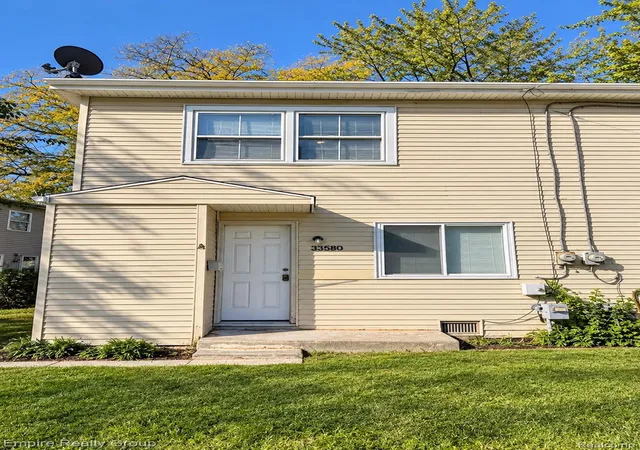Photo 1 of Sale Pending at 33578 Berville Ct, Westland, MI 48186 | MLS# 20261080585 | Listing updated on 2026-10-29