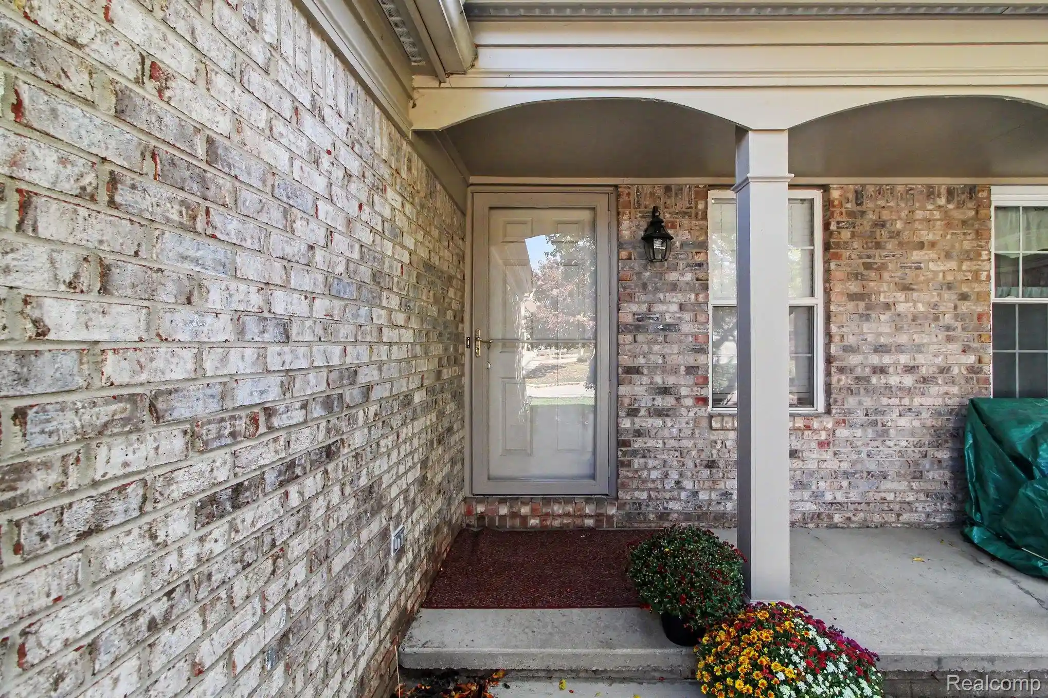 Photo 1 of Condo for sale at 4595 Hunters Cir E, Canton, MI 48188 | MLS# 20261080658 | Listing updated on 2026-10-23