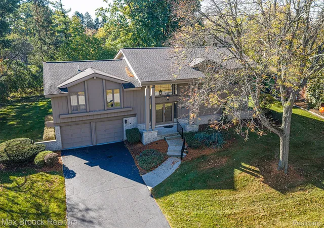 Single family home for sale at 3265 Bloomfield Shore Dr, West Bloomfield, MI 48323 | MLS# 20261080773