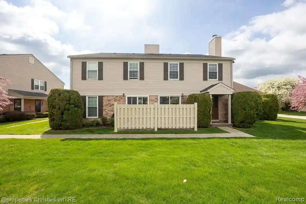 Photo 1 of Condo for sale at 15900 N Franklin Dr, Clinton Township, MI 48038 | MLS# 20261080843 | Listing updated on 2026-10-13