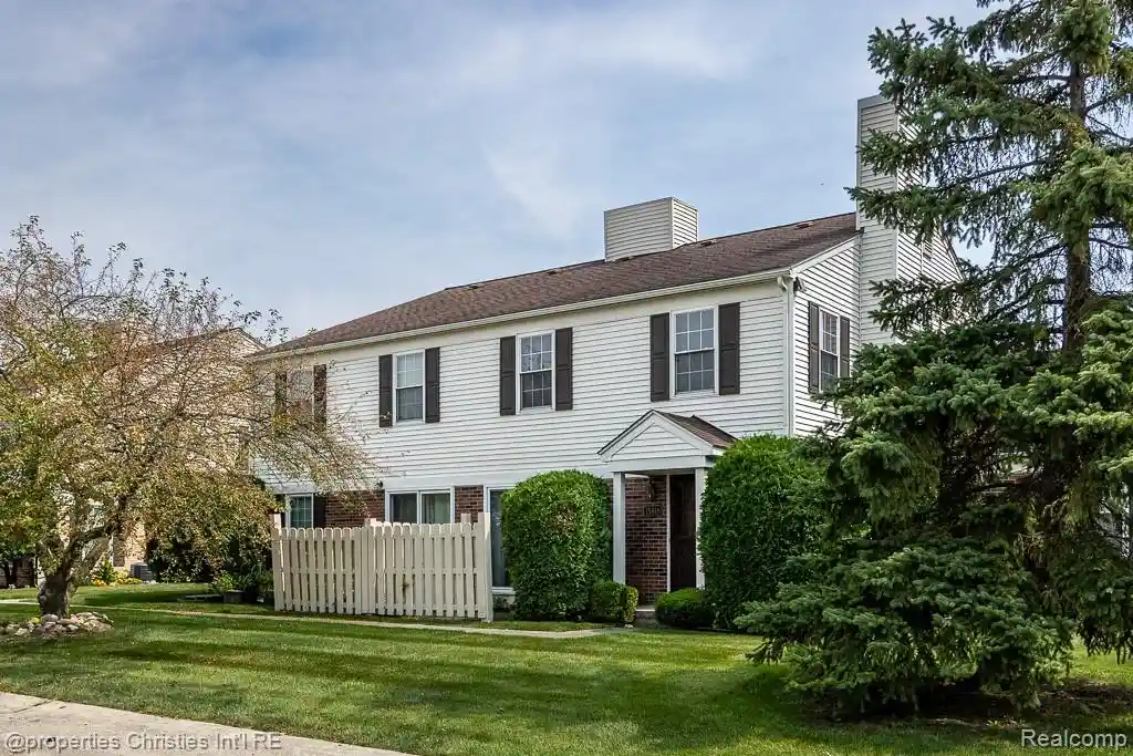 Photo 1 of Sale Pending at 15818 Charleston Dr, Clinton Township, MI 48038 | MLS# 20261080858 | Listing updated on 2026-10-28