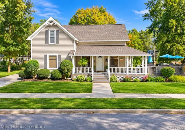 Photo 1 of Single family home for sale at 206 River St, Blissfield, MI 49228 | MLS# 20261081310 | Listing updated on 2026-10-27