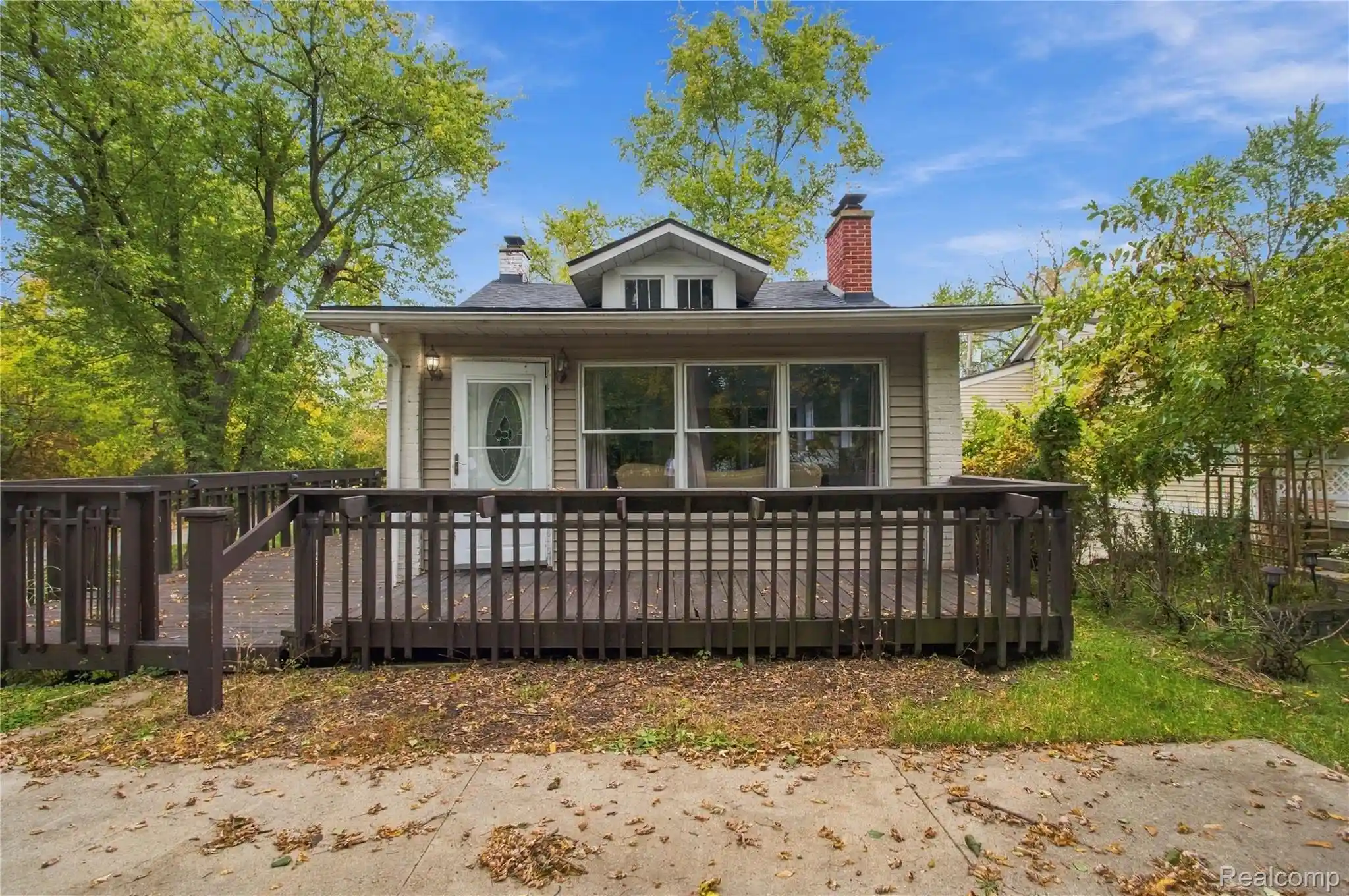Photo 1 of Single family home for sale at 5607 Loveland St, West Bloomfield, MI 48322 | MLS# 20261081392 | Listing updated on 2026-10-31