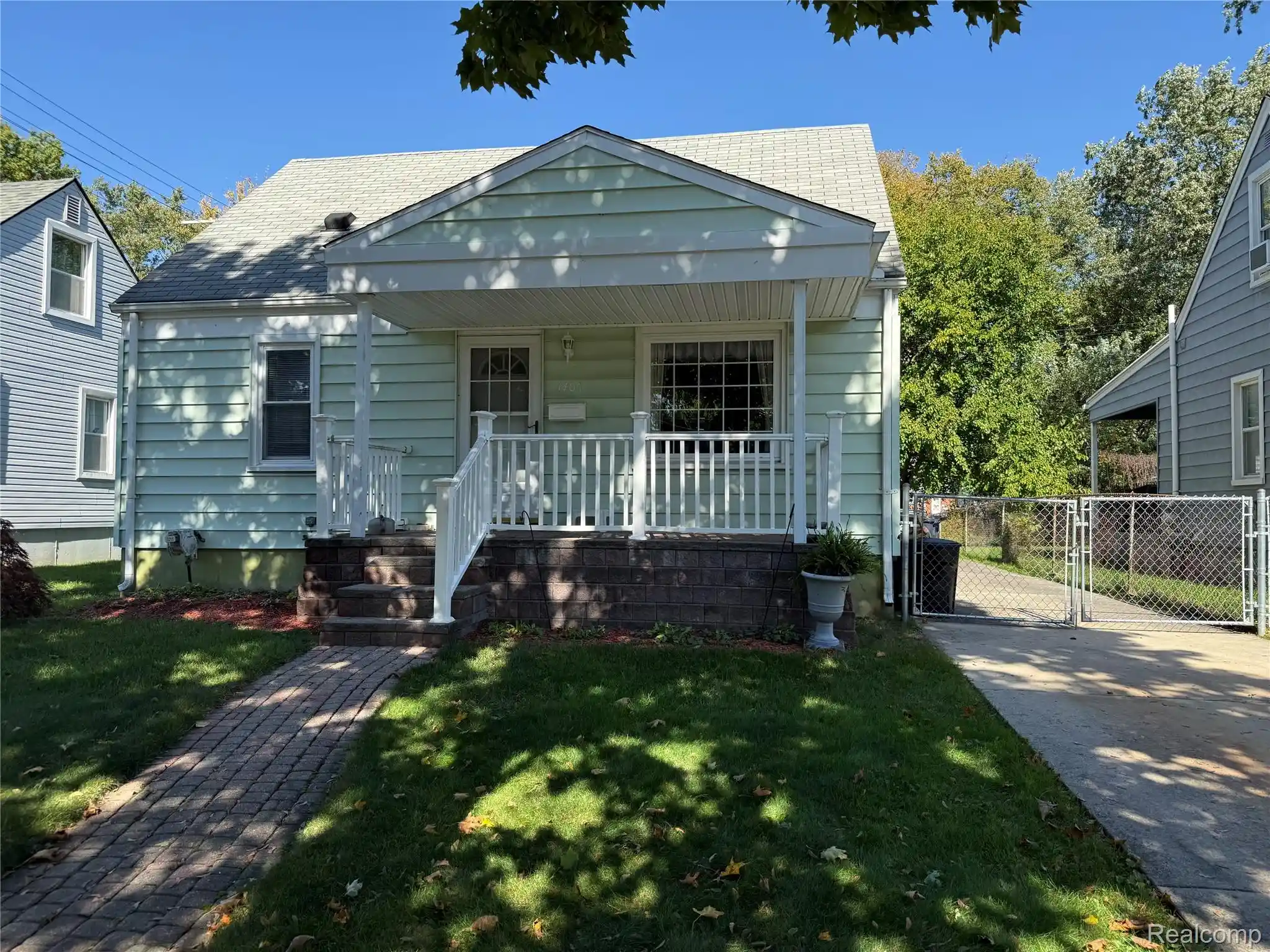 Photo 1 of Single family home for sale at 1407 Donald Ave, Royal Oak, MI 48073 | MLS# 20261081442 | Listing updated on 2026-10-21