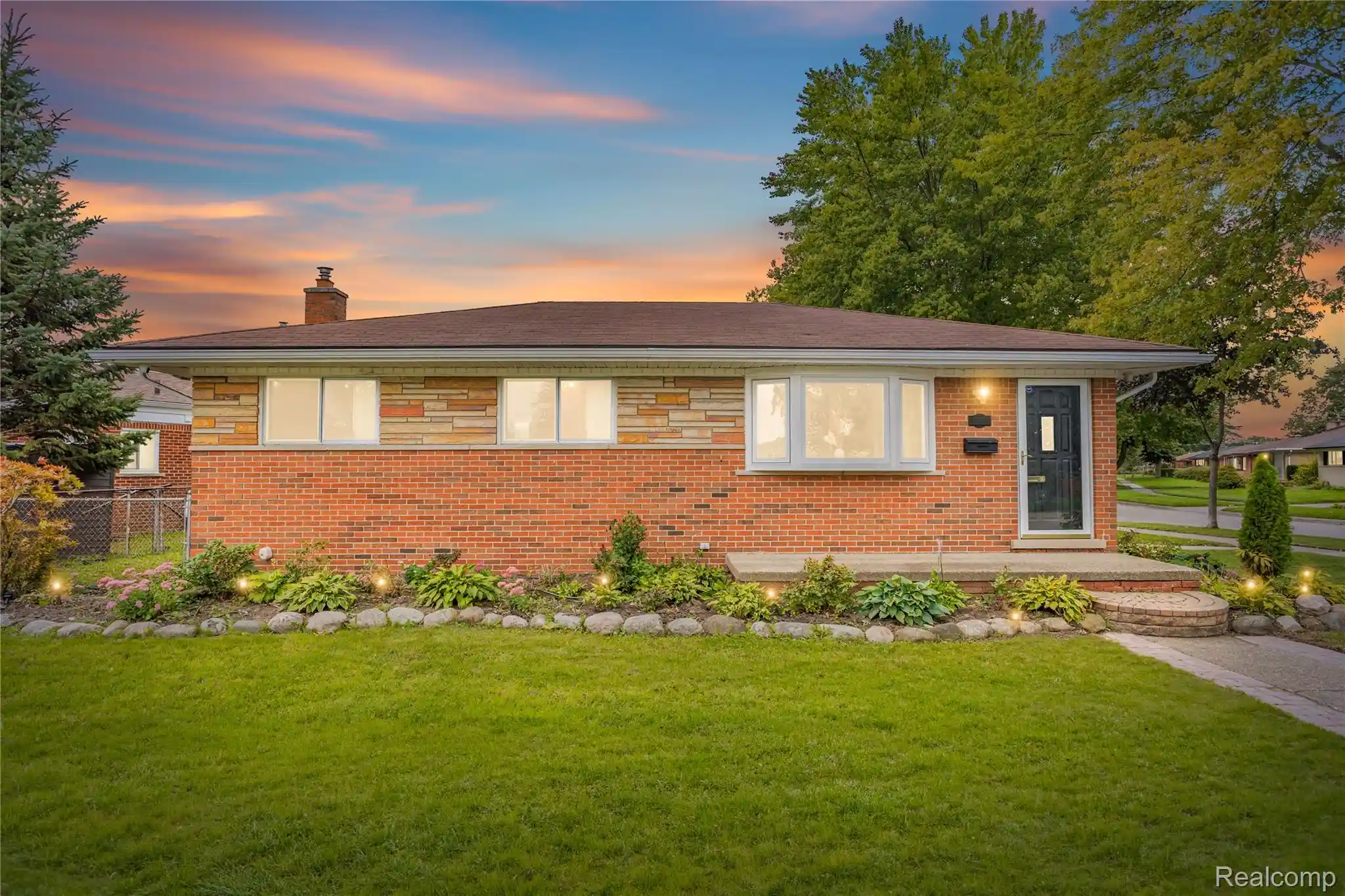 Photo 1 of Single family home for sale at 28345 Milton Ave, Warren, MI 48092 | MLS# 20261081637 | Listing updated on 2026-10-17