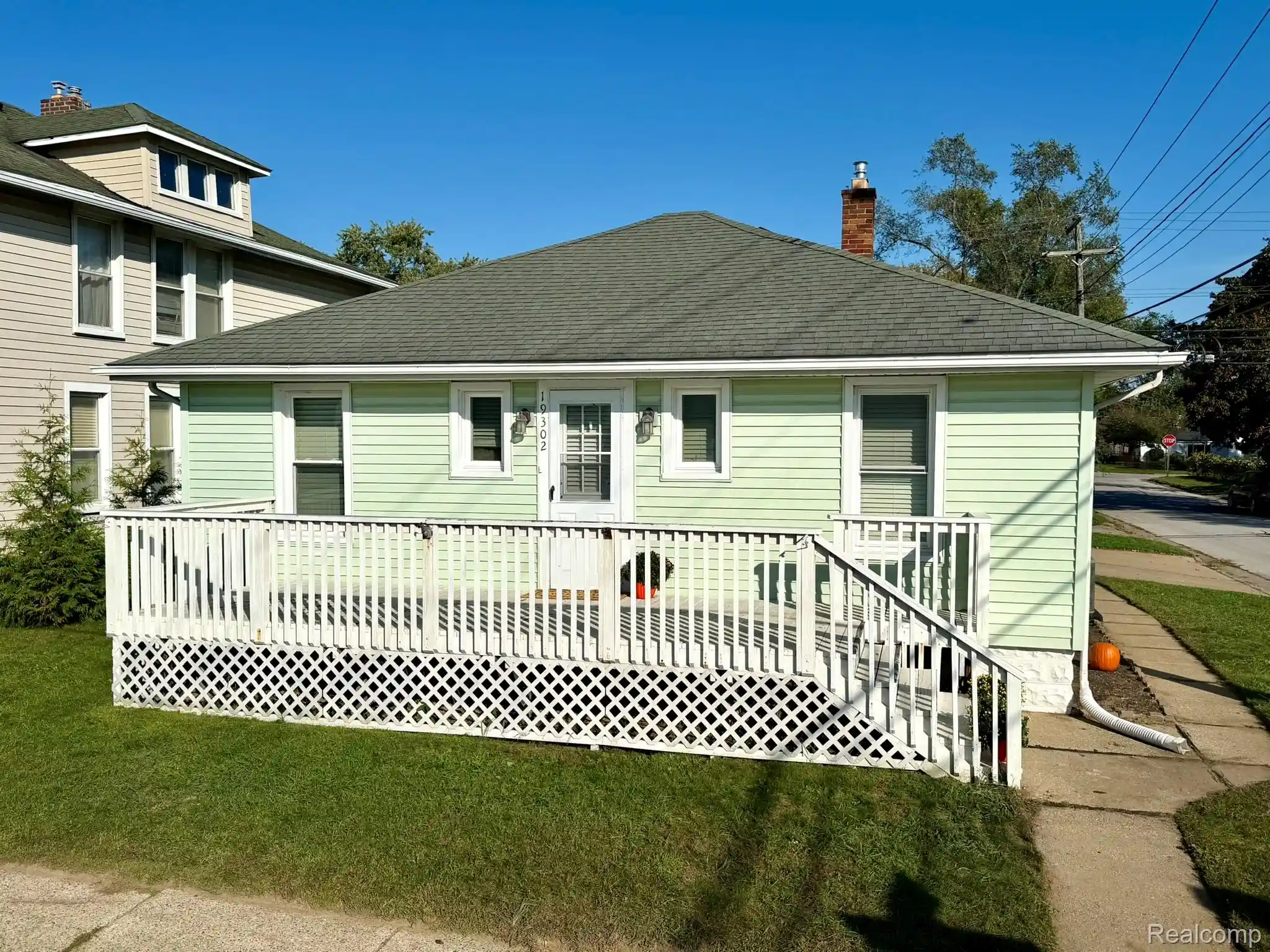 Single family home for sale at 19302 Farmington Rd, Livonia, MI 48152 | MLS# 20261081645