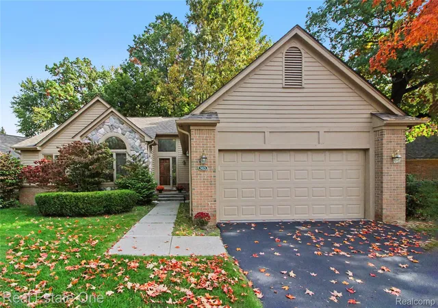 Photo 1 of Condo for sale at 5023 Pheasant Cvs, West Bloomfield, MI 48323 | MLS# 20261081725 | Listing updated on 2026-10-29