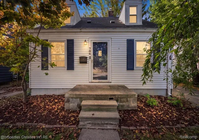 Photo 1 of Sale Pending at 706 E 12 Mile Rd, Royal Oak, MI 48073 | MLS# 20261081729 | Listing updated on 2026-10-26