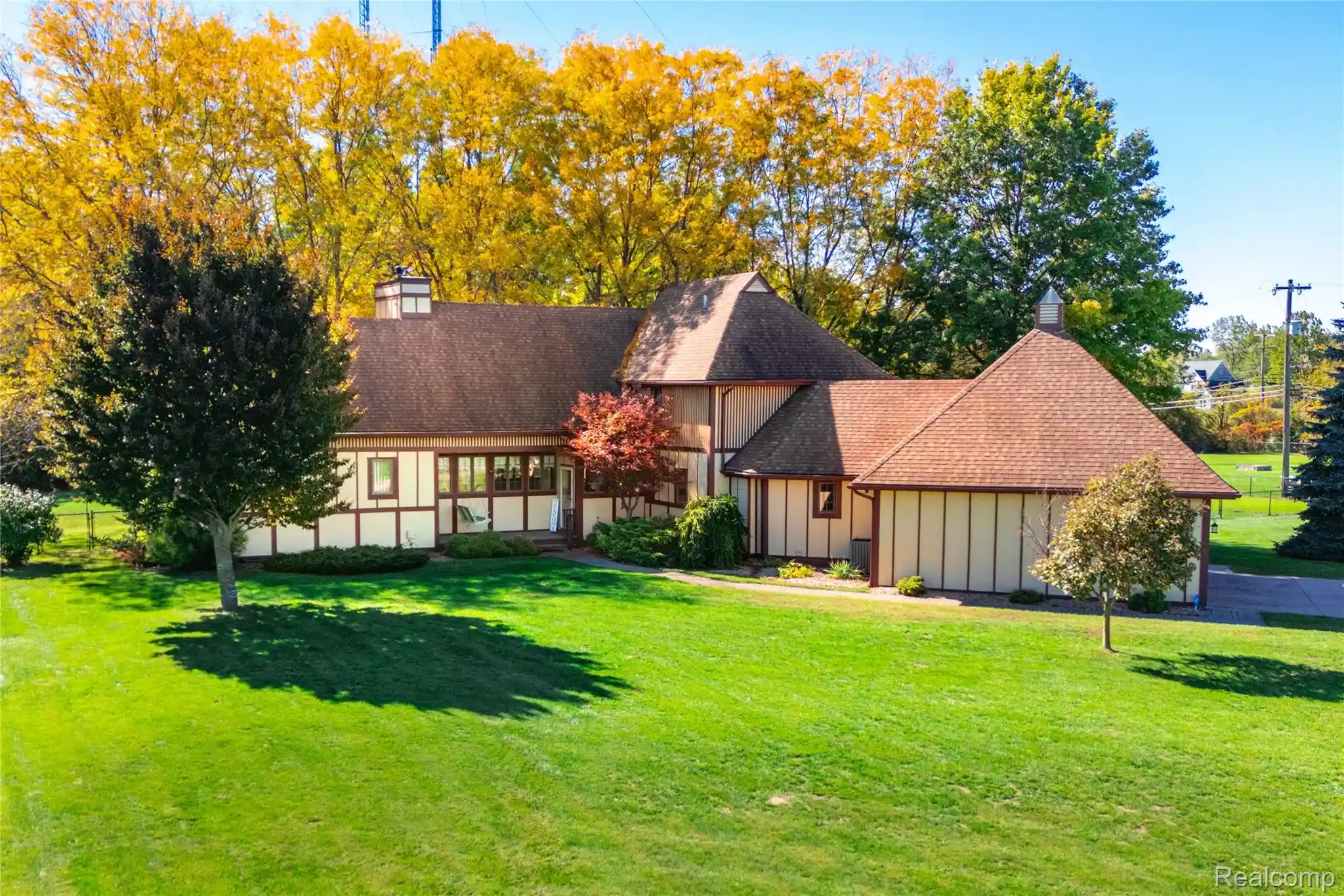 Photo 1 of Sale Pending at 37275 Elizabeth Ln, New Boston, MI 48164 | MLS# 20261081859 | Listing updated on 2026-10-24