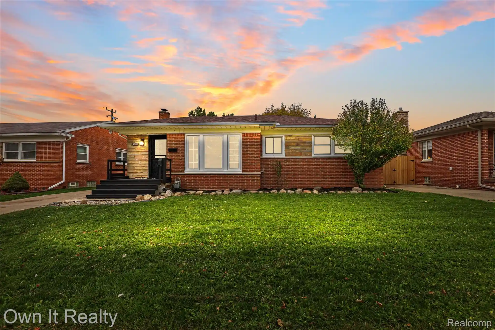 Photo 1 of Single family home for sale at 25610 Jennifer, Redford, MI 48239 | MLS# 20261081863 | Listing updated on 2026-10-23