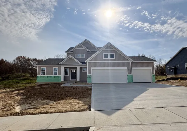 Photo 1 of Single family home for sale at 8308 Kettle Oak Dr Se, Alto, MI 49302 | MLS# 65026053892 | Listing updated on 2026-10-28