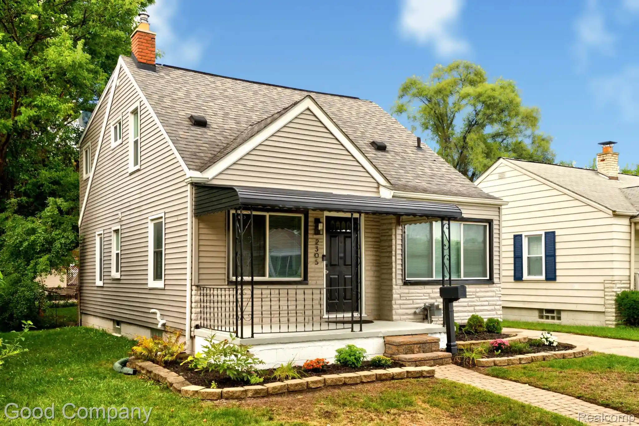 Photo 1 of Single family home for sale at 2305 Middlesex Ave, Royal Oak, MI 48067 | MLS# 20261081951 | Listing updated on 2026-10-24