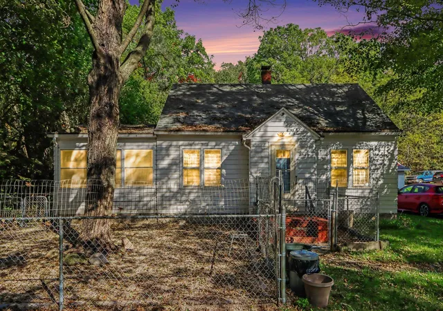 Single family home for sale at 2523 Schippers Ln, Kalamazoo, MI 49048 | MLS# 66026053930