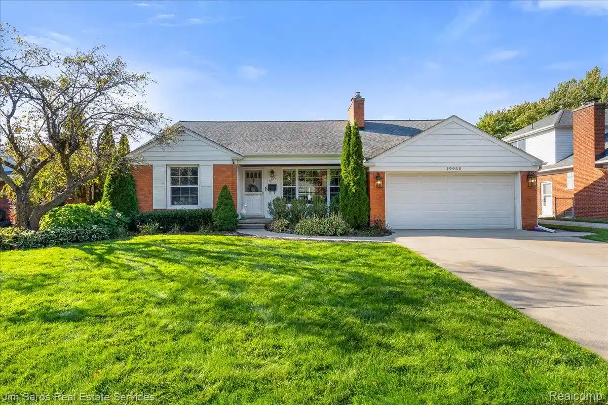 Photo 1 of Sale Pending at 19955 Wedgewood, Grosse Pointe Woods, MI 48236 | MLS# 20261081968 | Listing updated on 2026-10-27
