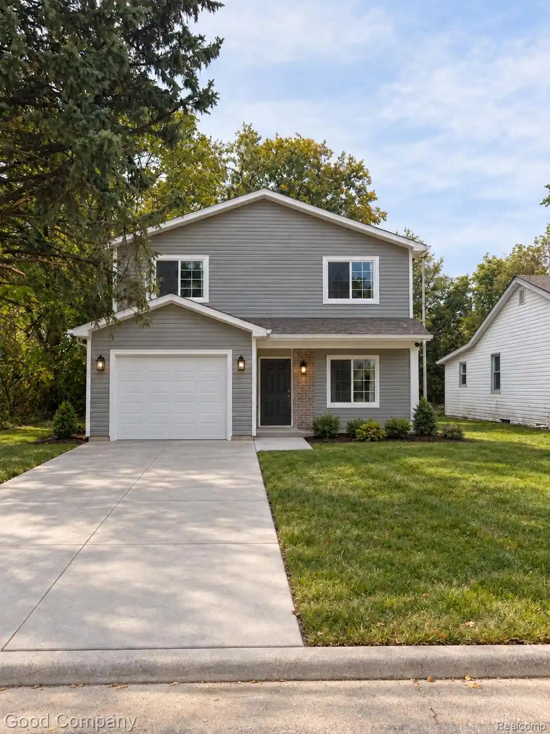 Photo 1 of Single family home for sale at 561 Harvey Ave, Pontiac, MI 48341 | MLS# 20261081995 | Listing updated on 2026-10-24