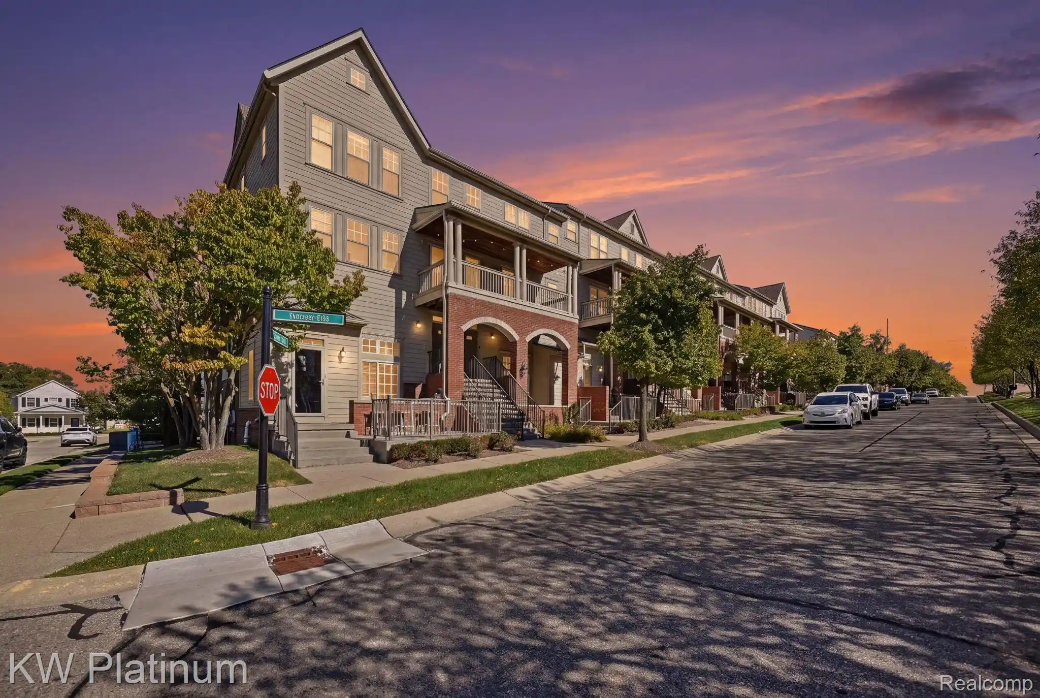 Listing Photo 1 - Condo for sale in 3913 Forester Blvd located at 3913 Forester Blvd, Auburn Hills, MI 48326 - Unit 3913 Forester Blvd