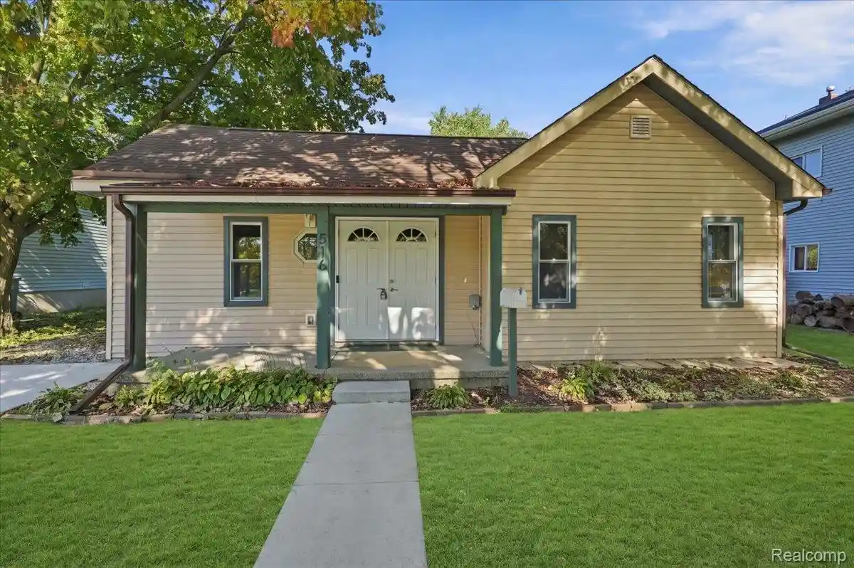 Photo 1 of Single family home for sale at 516 Factory St, Howell, MI 48843 | MLS# 20261082240 | Listing updated on 2026-10-31