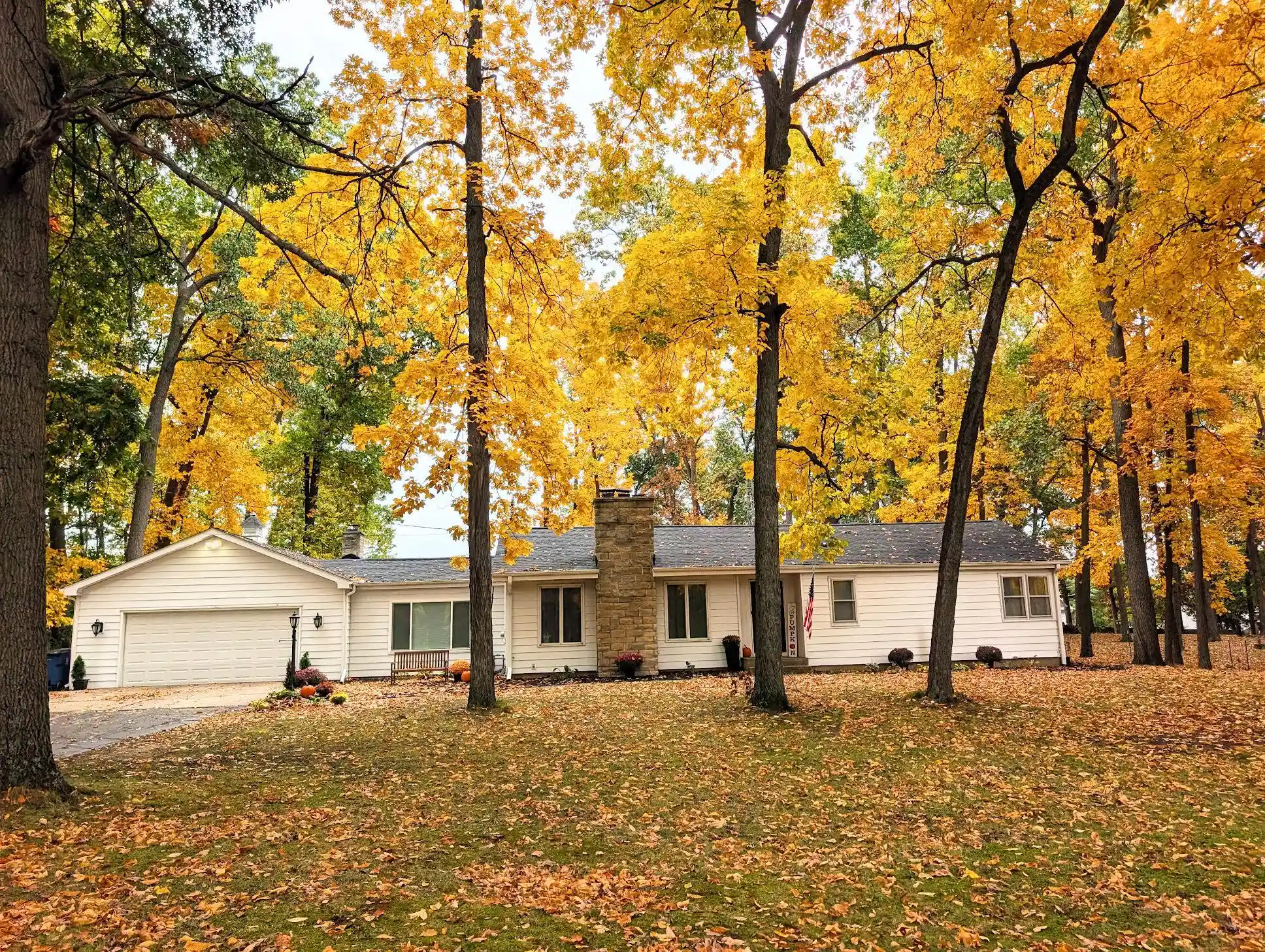 Single family home for sale at 828 N Wattles Rd, Battle Creek, MI 49014 | MLS# 66026054157
