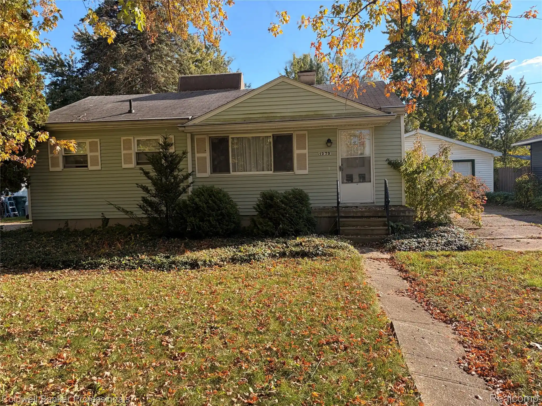 Photo 1 of Single family home for sale at 1273 W Oregon St, Lapeer, MI 48446 | MLS# 20261082391 | Listing updated on 2026-10-18
