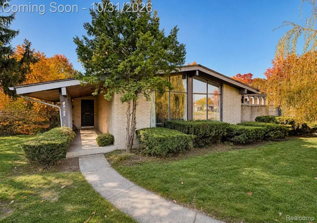 Photo 1 of Single family home for sale at 19463 Cherrylawn St, Detroit, MI 48221 | MLS# 20261082394 | Listing updated on 2026-10-31