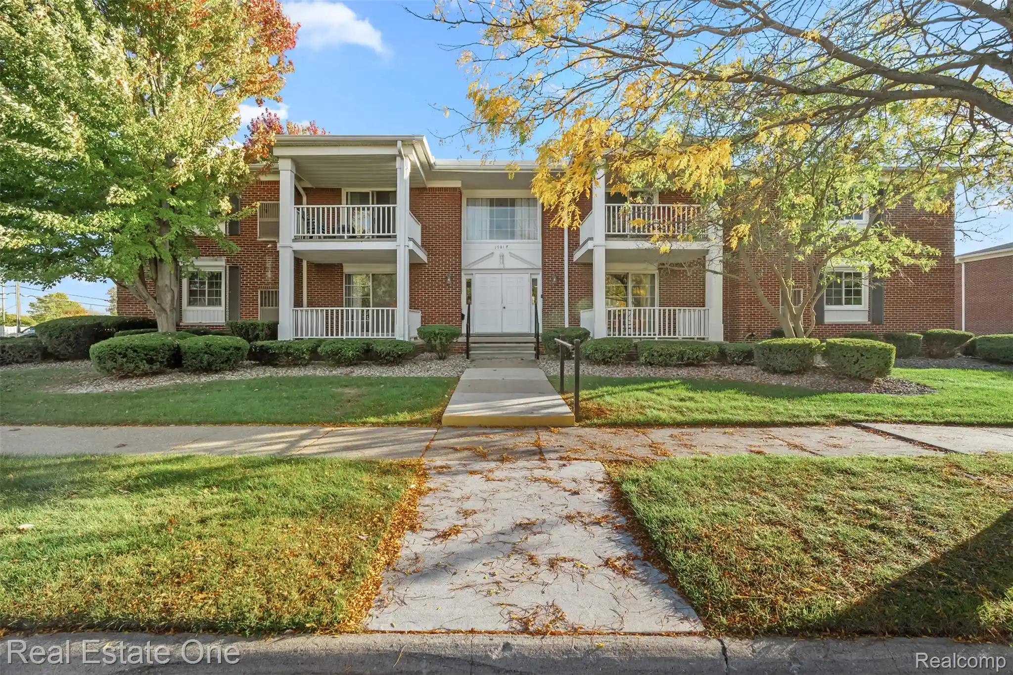 Photo 1 of Condo for sale at 1701 Monticello St #8F, Trenton, MI 48183 | MLS# 20261082463 | Listing updated on 2026-10-28