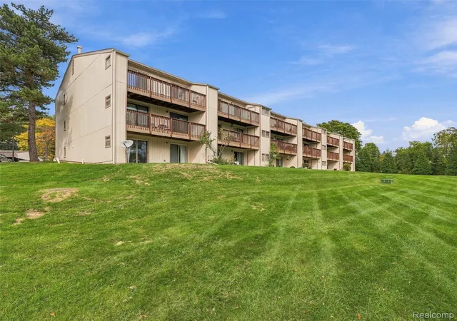 Photo 1 of Condo for sale at 1677 Riverside Dr #13, Rochester Hills, MI 48309 | MLS# 20261082462 | Listing updated on 2026-10-28