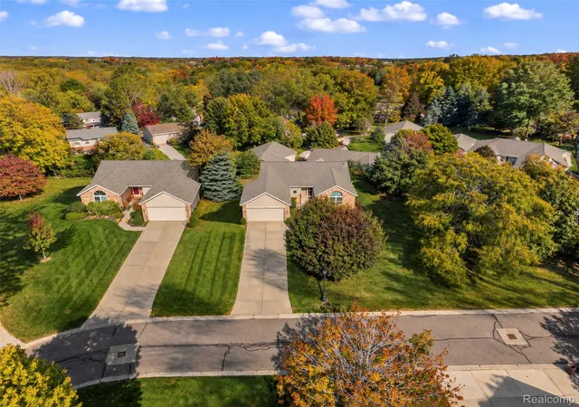 Listing Photo 2 - Condo for sale in building located at 19501 Cardene Wy, Northville, MI 48167