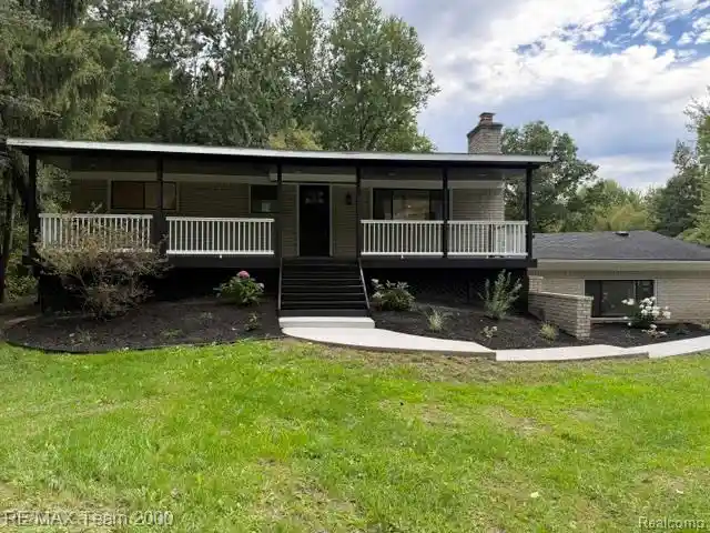 Photo 1 of Single family home for sale at 8720 Currie Rd, Northville, MI 48168 | MLS# 20261082544 | Listing updated on 2026-10-15